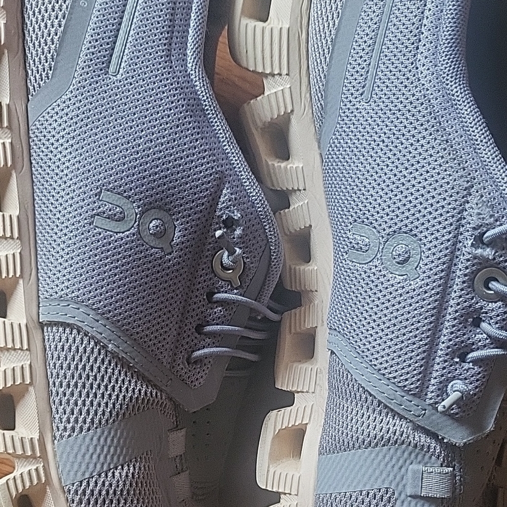 On Running Gray Athletic Shoes Lightweight Mesh Design